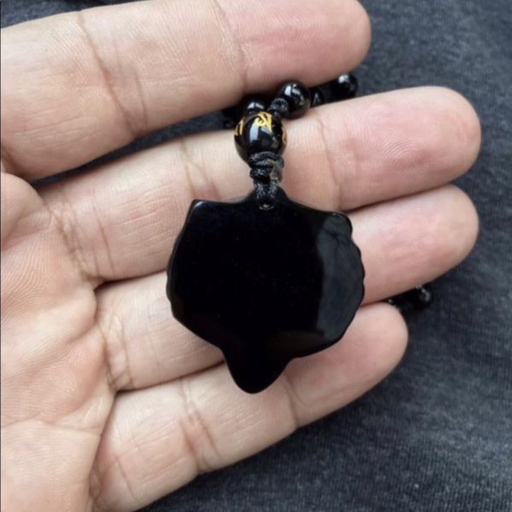 Obsidian Tiger Head Pendant - Picture 5 of 7